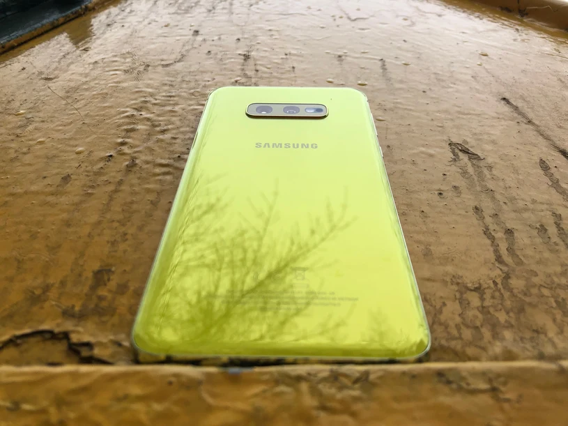 Samsung Galaxy S10e dostępny w cenie od 2199 zł Sprawdź test