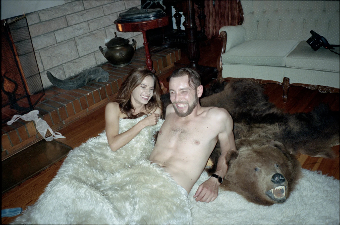 "Jak zostałem gangsterem. Historia prawdziwa" to, jak mówi odtwórca głównej roli, Marcin Kowalczyk, ballada gangsterska okraszona sporą ilością humoru.