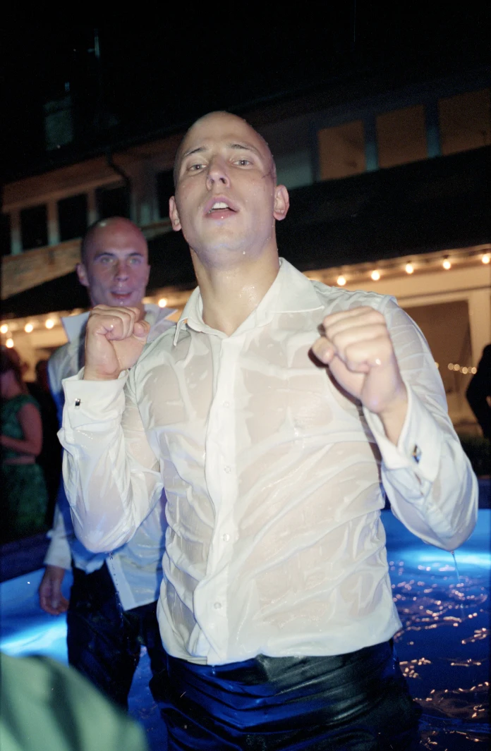 W pozostałych rolach: Natalia Siwiec, Józef Pawłowski, Mateusz Nędza, Waldemar Kasta, Piotr Rogucki, Anna Krotoska oraz tak uznane nazwiska świata filmu, jak Jan Frycz, Janusz Chabior i Adam Woronowicz. 