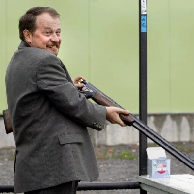 Władimir Lisin na strzelnicy w Lipiecku