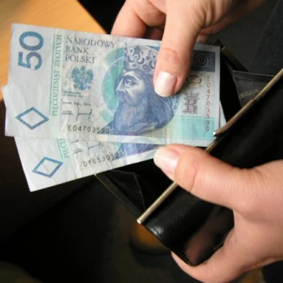 Przeniesienie części składki emerytalnej z OFE do ZUS to "skok na kasę członków OFE