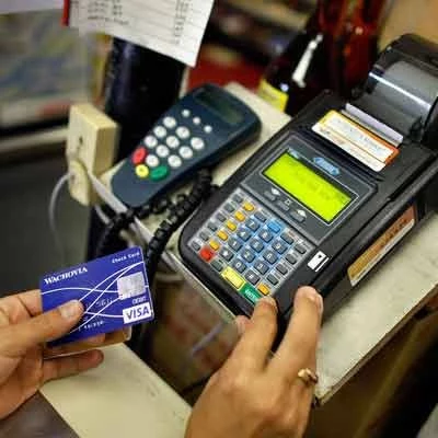 Karty duo oprócz paska magnetycznego posiadają także mikroprocesor