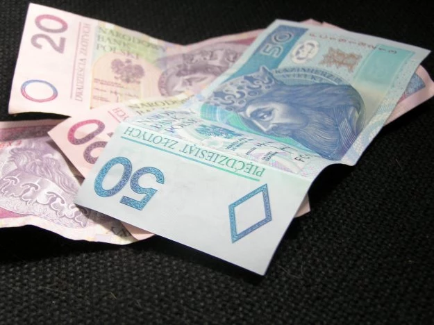 W piątek rano złoty otworzył się na poziomie 3,9930/euro