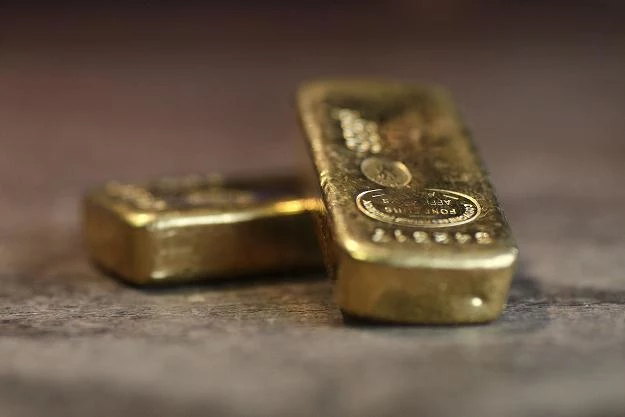 Minusem inwestycji w złoto jest całkowite zdanie się na łaskę rynku
