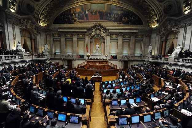 Portugalia w polityczno-ekonomicznym kryzysie