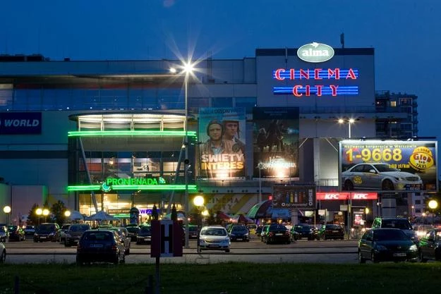 Centrum Handlowe Promenada w Warszawie. Fot. Adam Ławnik