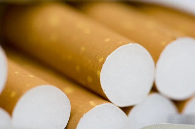 Liczbę sprzedawanych w ramach szarej strefy papierosów szacuje się na 8 mld sztuk w 2010 roku