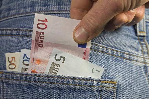 Każdy zakup i sprzedaż waluty w kantorze musisz wykazać w PIT rocznym