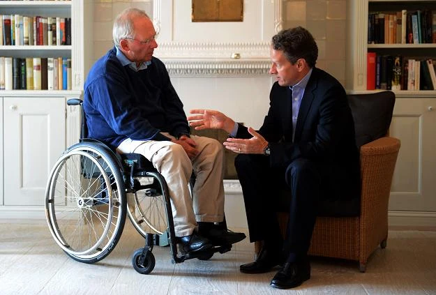 Timothy Geithner (P) i Wolfgang Schaeuble (L) Timothy Geithner (P) i Wolfgang Schaeuble (L)