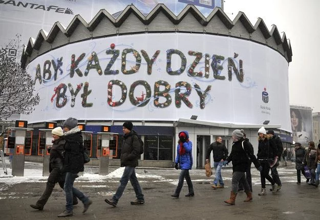 Reklama PKO BP na Rotundzie w Warszawie. Fot. Włodzimierz Wasyluk