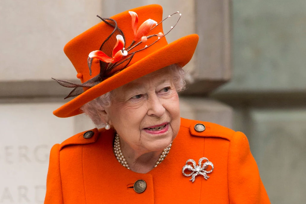 Marzec W tym miesiącu mówiono przede wszystkim o napięciach między Harrym i Williamem oraz Meghan i Kate. Książęce pary postanowiła rozdzielić królowa Elżbieta II. Głowa rodziny zaplanowała przeprowadzkę księcia i księżnej Sussex do innej posiadłości. Marzec był przełomowym miesiącem w internetowej karierze królowej Elżbiety. To właśnie wtedy opublikowała swój pierwszy post na Instagramie! Marzec W tym miesiącu mówiono przede wszystkim o napięciach między Harrym i Williamem oraz Meghan i Kate. Książęce pary postanowiła rozdzielić królowa Elżbieta II. Głowa rodziny zaplanowała przeprowadzkę księcia i księżnej Sussex do innej posiadłości. Marzec był przełomowym miesiącem w internetowej karierze królowej Elżbiety. To właśnie wtedy opublikowała swój pierwszy post na Instagramie!
