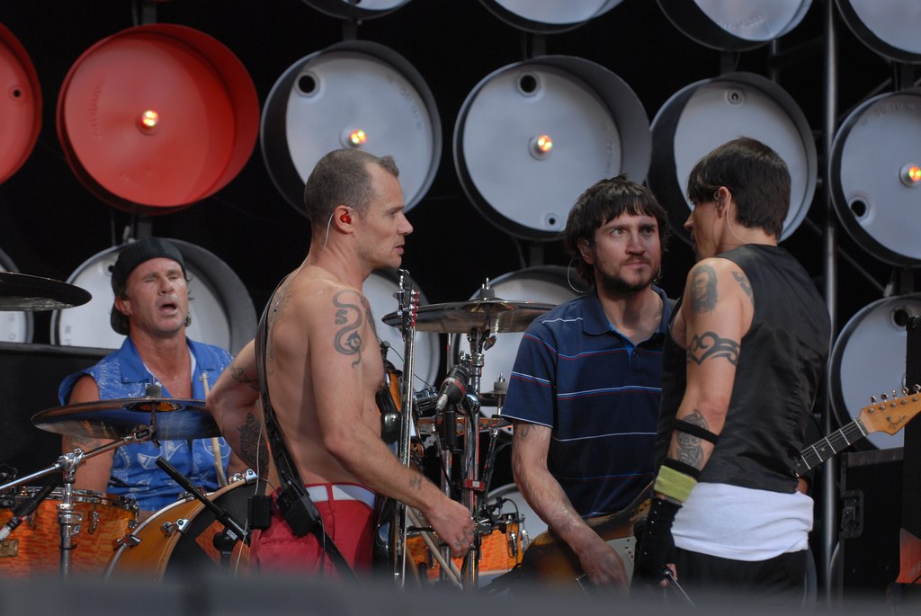 Red Hot Chili Peppers w 2007 r. - od lewej: Chad Smith, Flea, John Frusciante i Anthony Kiedis