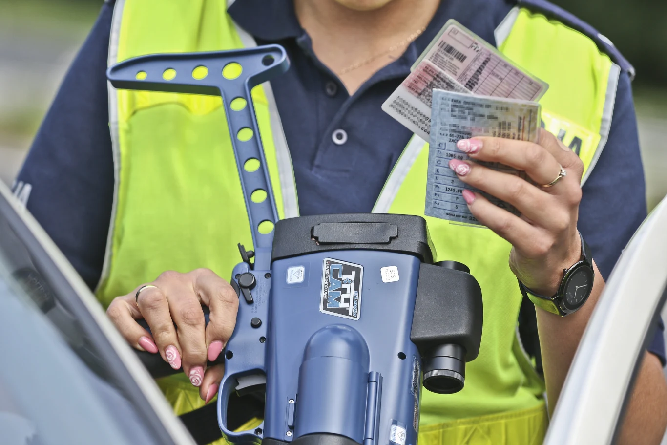 Komendant miał zatrzymane prawo jazdy w związku z przekroczeniem prędkości Komendant miał zatrzymane prawo jazdy w związku z przekroczeniem prędkości