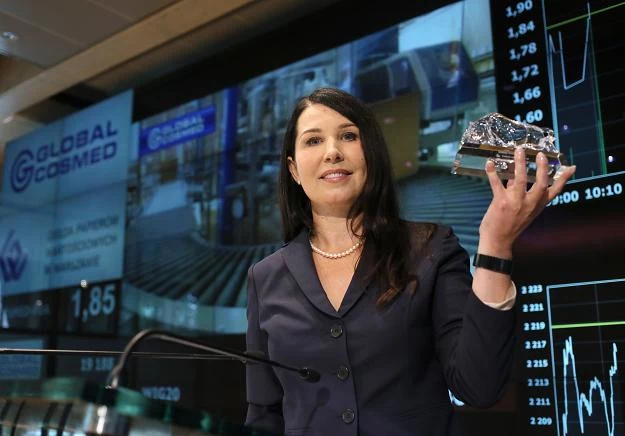 Ewa Wójcikowska, prezes Global Cosmed, w czasie debiutu na GPW