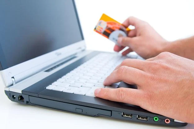 Regulaminy sklepów internetowych pełne są niedozwolonych klauzul Regulaminy sklepów internetowych pełne są niedozwolonych klauzul