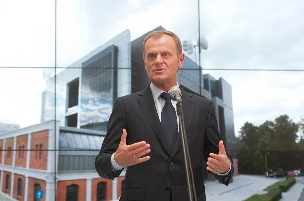Donald Tusk przemawia podczas uroczystości otwarcia "Fabryki Inżynierów XXI Wieku" na PŁ