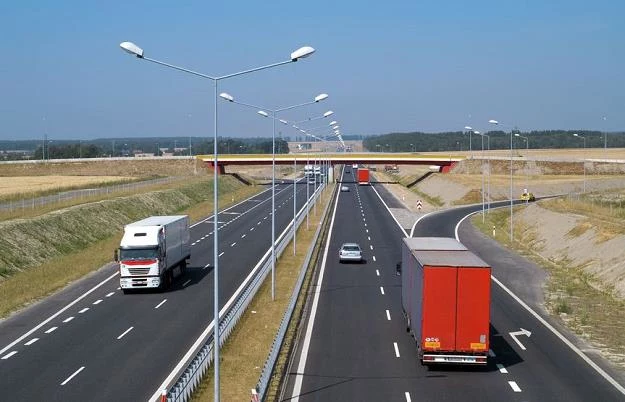 Przez zmiany dot. OFE może zabraknąć pieniędzy na drogi
