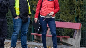 Rekonstrukcja wydarzeń po śmiertelnym postrzeleniu 21-latka w Koninie