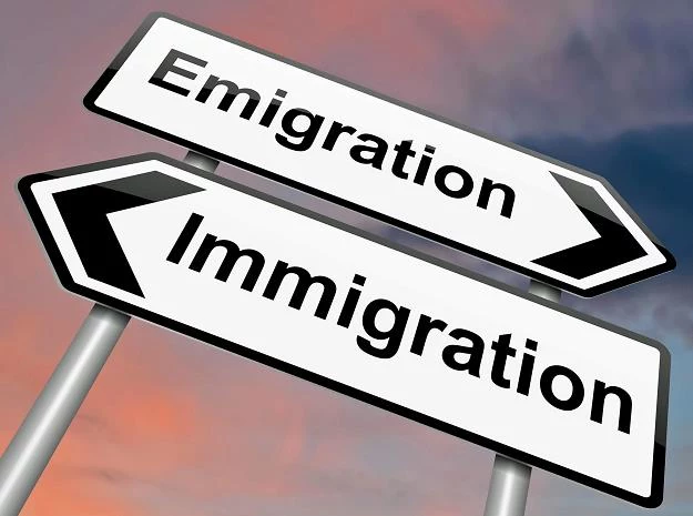 Obecna fala emigracji przybrała nową jakość - emigrują całe rodziny