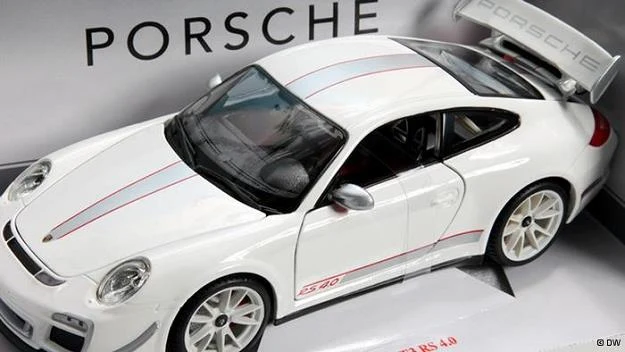 Porsche osiągnął w 2013 roku ogromne obroty w sprzedaży. Zyskują na tym pracownicy koncernu