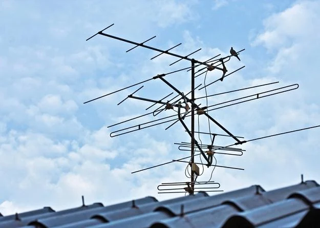 Telewizje spoza Warszawy? To w Polsce nierealne Telewizje spoza Warszawy? To w Polsce nierealne