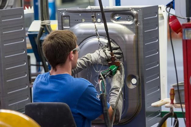 Oławska fabryka zatrudnia 1000 osób i produkuje rocznie 1,2 mln pralek