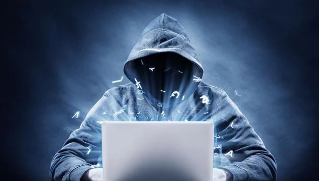 Bądź ostrożny. Złodzieje czają się w internecie