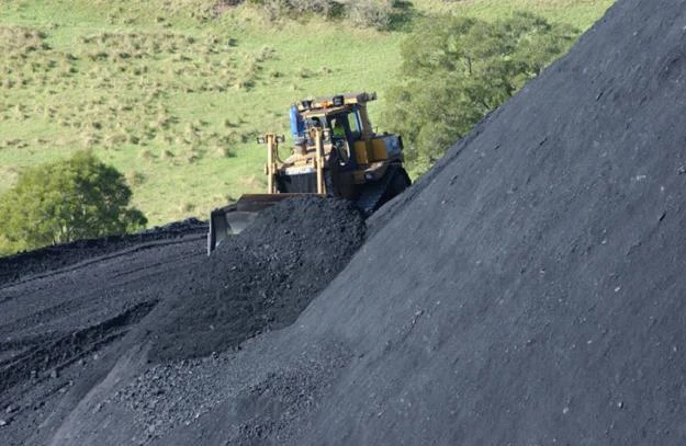 Kompania Węglowa musi sprzedać 3 mln ton węgla ze zwałów Kompania Węglowa musi sprzedać 3 mln ton węgla ze zwałów