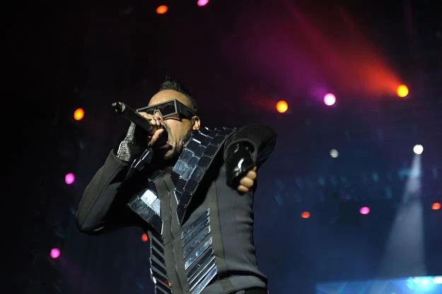 will.i.m z Black Eyes Peas na scenie
