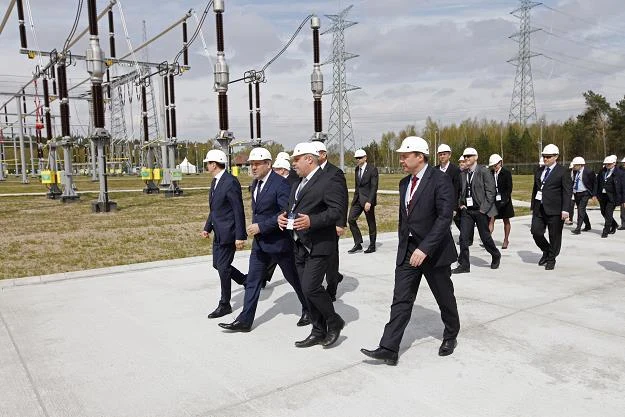 Podczas uruchomienia stacji elektroenergetycznej 400 kV Łomża Podczas uruchomienia stacji elektroenergetycznej 400 kV Łomża