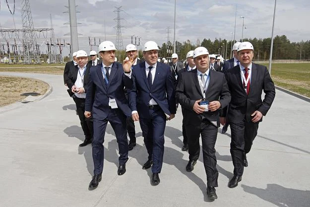 Podczas uruchomienia stacji elektroenergetycznej 400 kV Łomża Podczas uruchomienia stacji elektroenergetycznej 400 kV Łomża