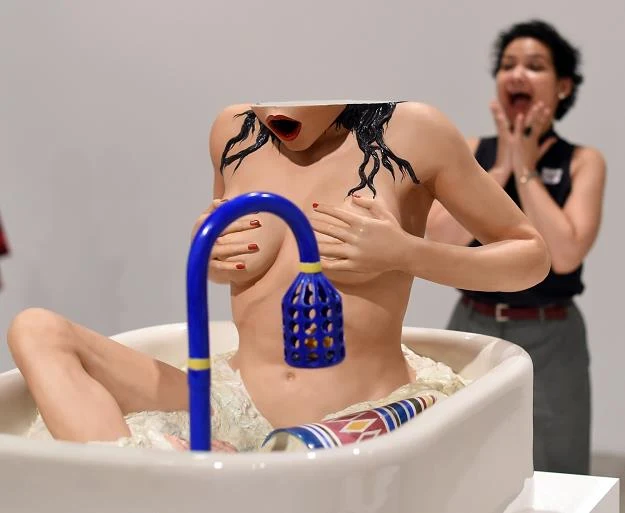 Jeff Koons - Kobieta w wannie Jeff Koons - Kobieta w wannie