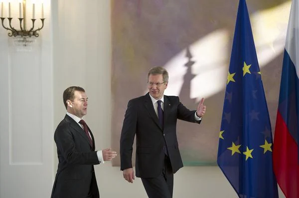 Dmitri Miedwiediew (L) Christian Wulff