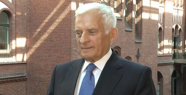 Jerzy Buzek, przewodniczący Komisji Przemysłu, Badań Naukowych i Energii Parlamentu Europejskiego

