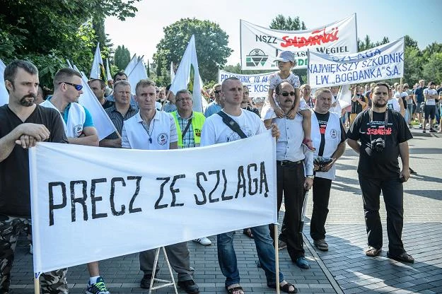 Górnicy z Bogdanki protestują przed siedzibą spółki