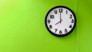 Zegar tyka. Polacy przed kluczową decyzją