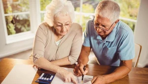 17,3 mln osób starszych w UE zagrożonych ubóstwem