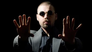 Za pomocą komend głosowych otworzy drzwi, a nawet zamówi jedzenie