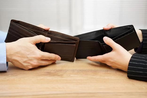 Co miesiąc bankrutuje 500 konsumentów