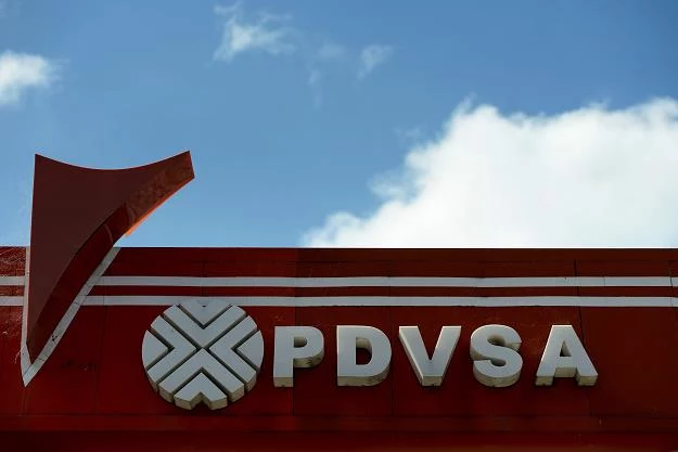 Fitch podał, że PDVSA nie spłaciła odsetek od swych obligacji