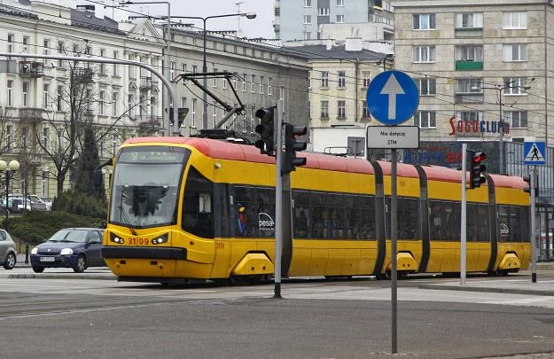 Dojeżdżasz do pracy? Obniż PIT za 2016 r. o 150 zł