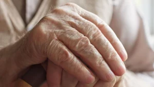 ZUS wypłaca specjalne świadczenia sędziwym Polakom