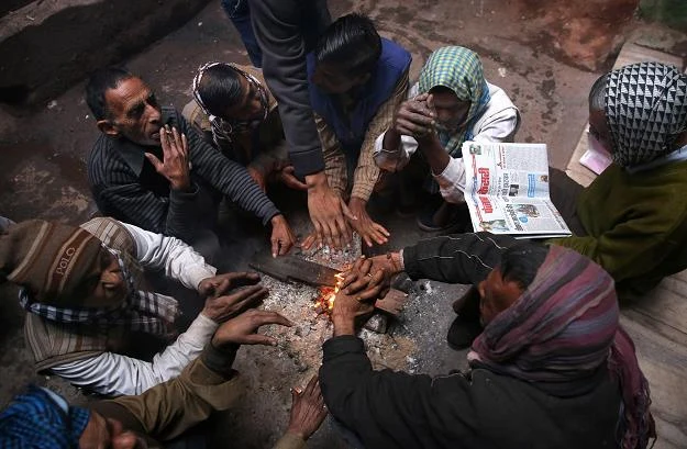 Zima zbiera tragiczne żniwo w Indiach