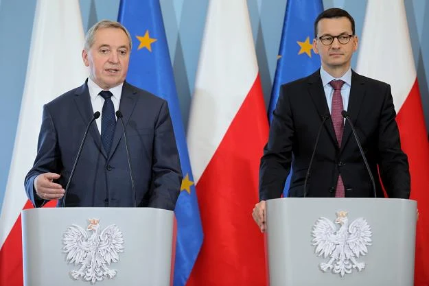 Henryk Kowalczyk (L) i Mateusz Morawiecki