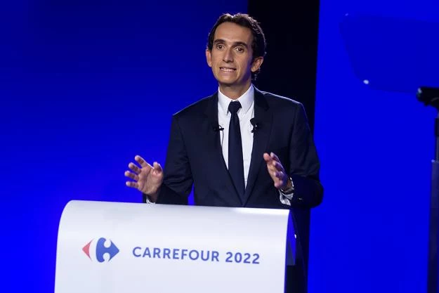  Alexandre Bompard, prezes spólki, w czasie prezentacji programu  Carrefour 2022