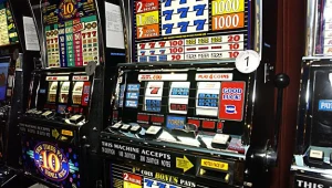 Wygrane na automatach, czy w grze w kości będą zwolnione z PIT