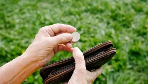 Najniższa emerytura nie przekracza 45 groszy