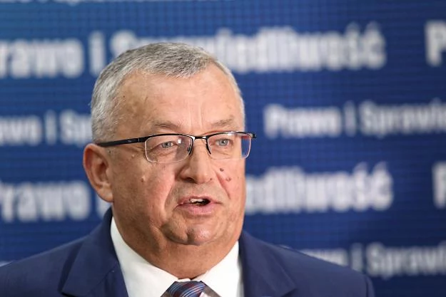 Minister infrastruktury Andrzej Adamczyk