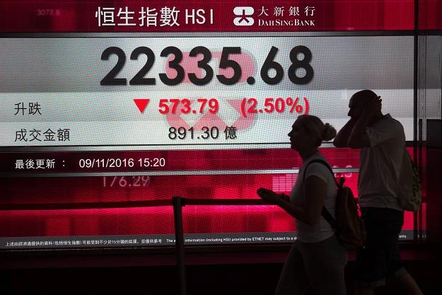 Indeks Hang Seng (giełdy w Hongkongu) zniżkował dzisiaj o 2,5 proc.