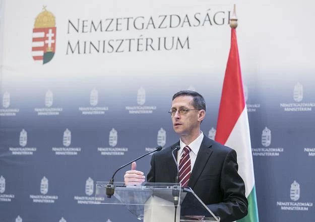 Mihaly Varga, minister gospodarki narodowej Węgier. Fot. Anadolu Agency